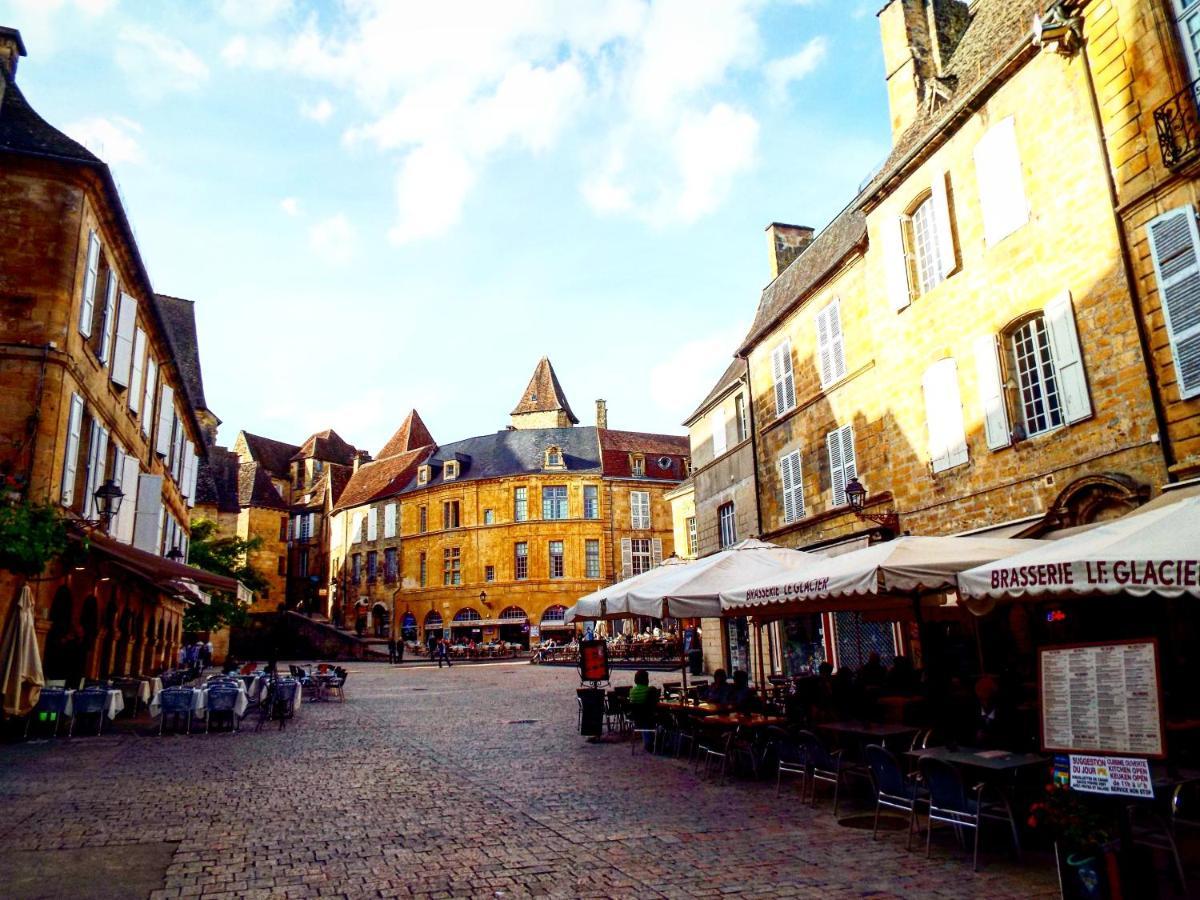 La Lanterne Chambres D'Hotes サルラ・ラ・カネダ エクステリア 写真