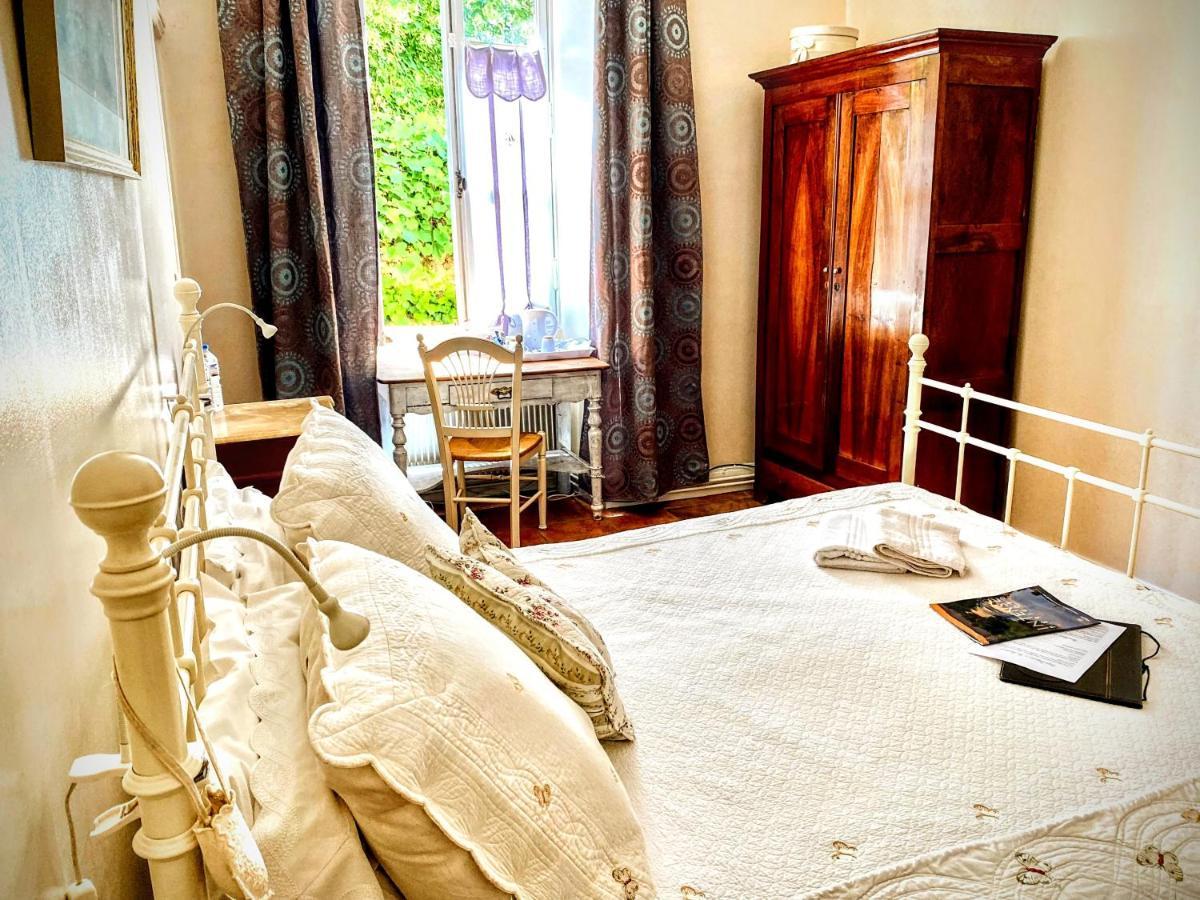La Lanterne Chambres D'Hotes サルラ・ラ・カネダ エクステリア 写真