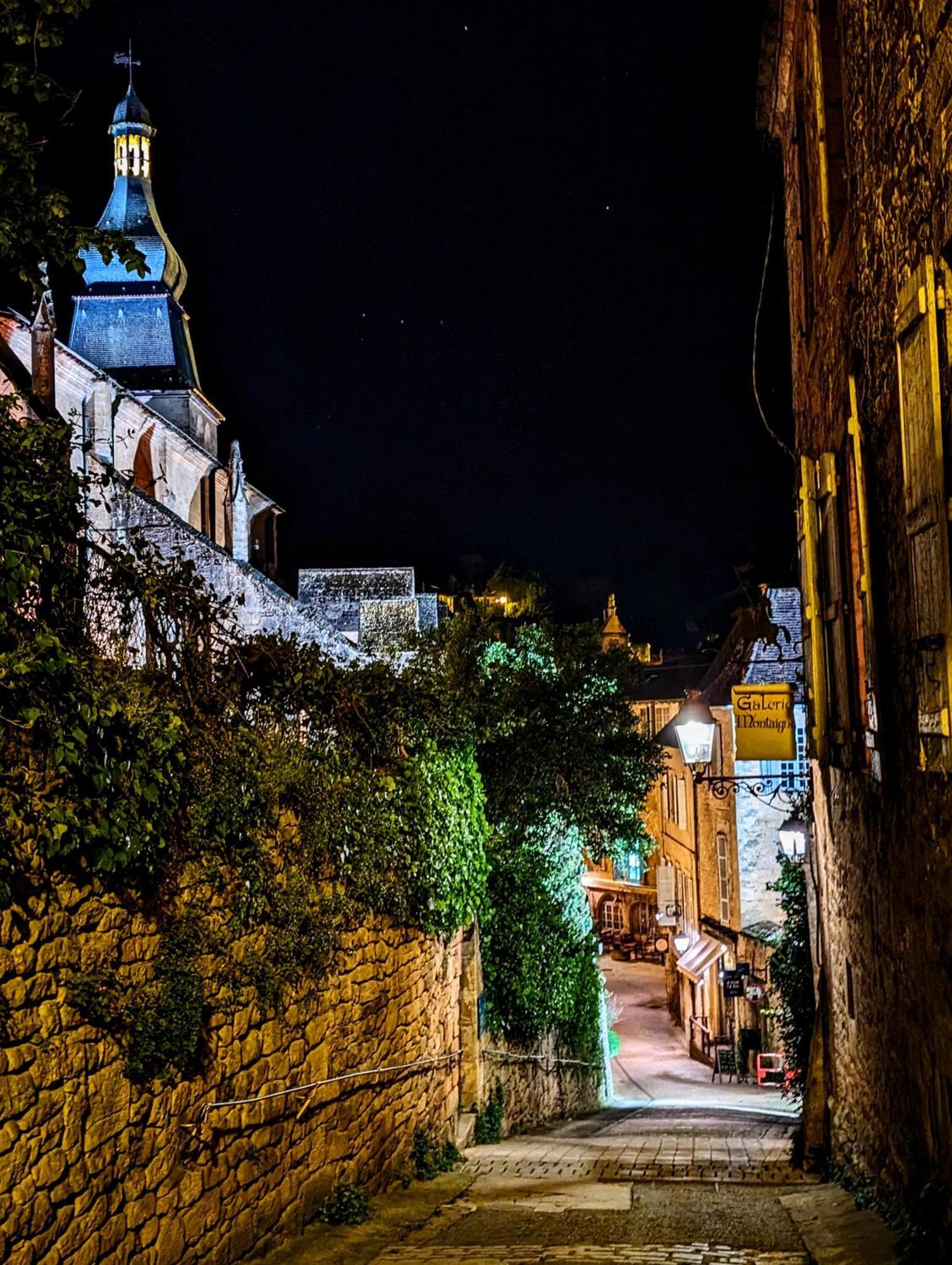 La Lanterne Chambres D'Hotes サルラ・ラ・カネダ エクステリア 写真